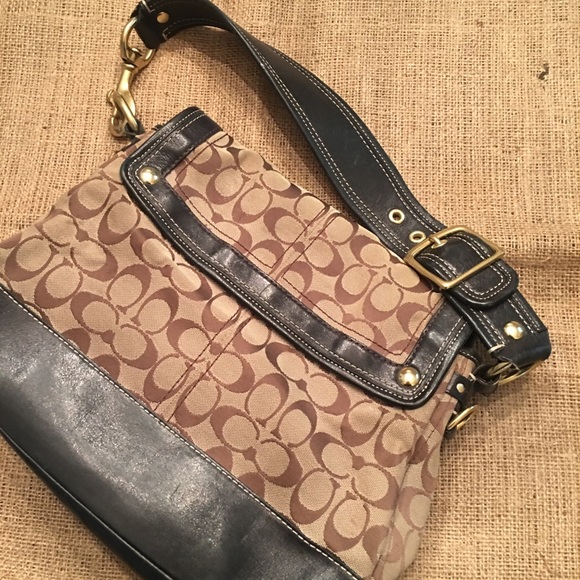 Coach Handbag - Picture 2 of 3